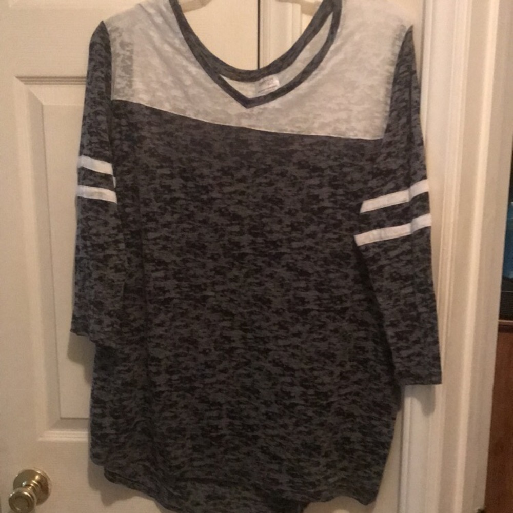 Danskin striped grey quarter sleeve shirt XXL